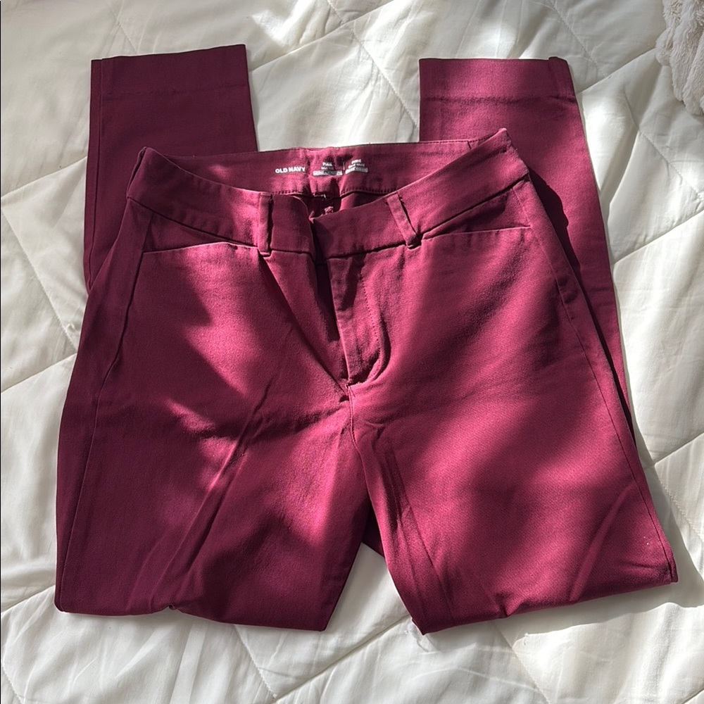 Old Navy Women's Skinny Pants - Burgundy